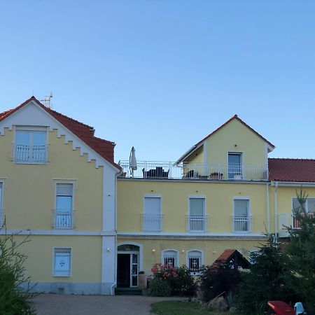 Holiday Centrum Zatec  Exterior photo